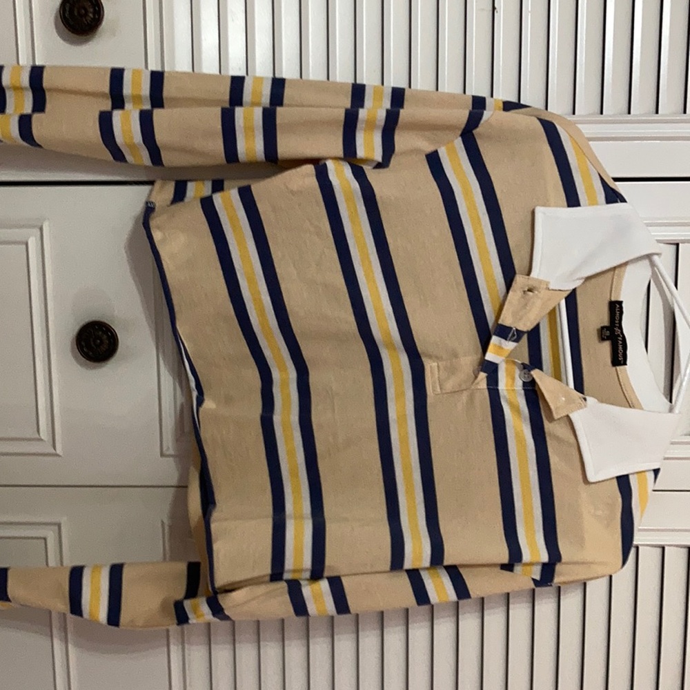 cropped collar tshirt